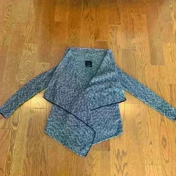 Zara Jackets & Blazers - Zara Knit cover up Gray, Size Small
